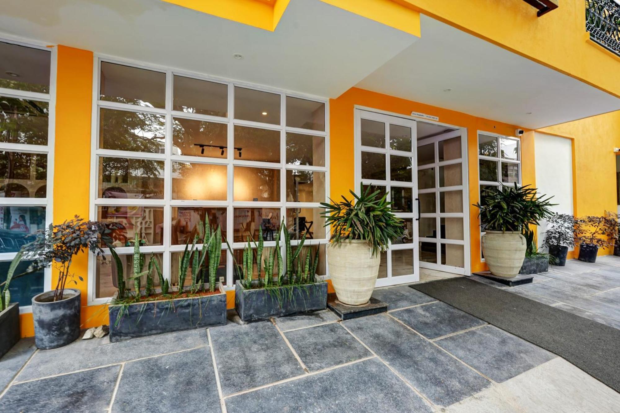 Astra Hotels & Suites - Koramangala Bangalore Exteriör bild