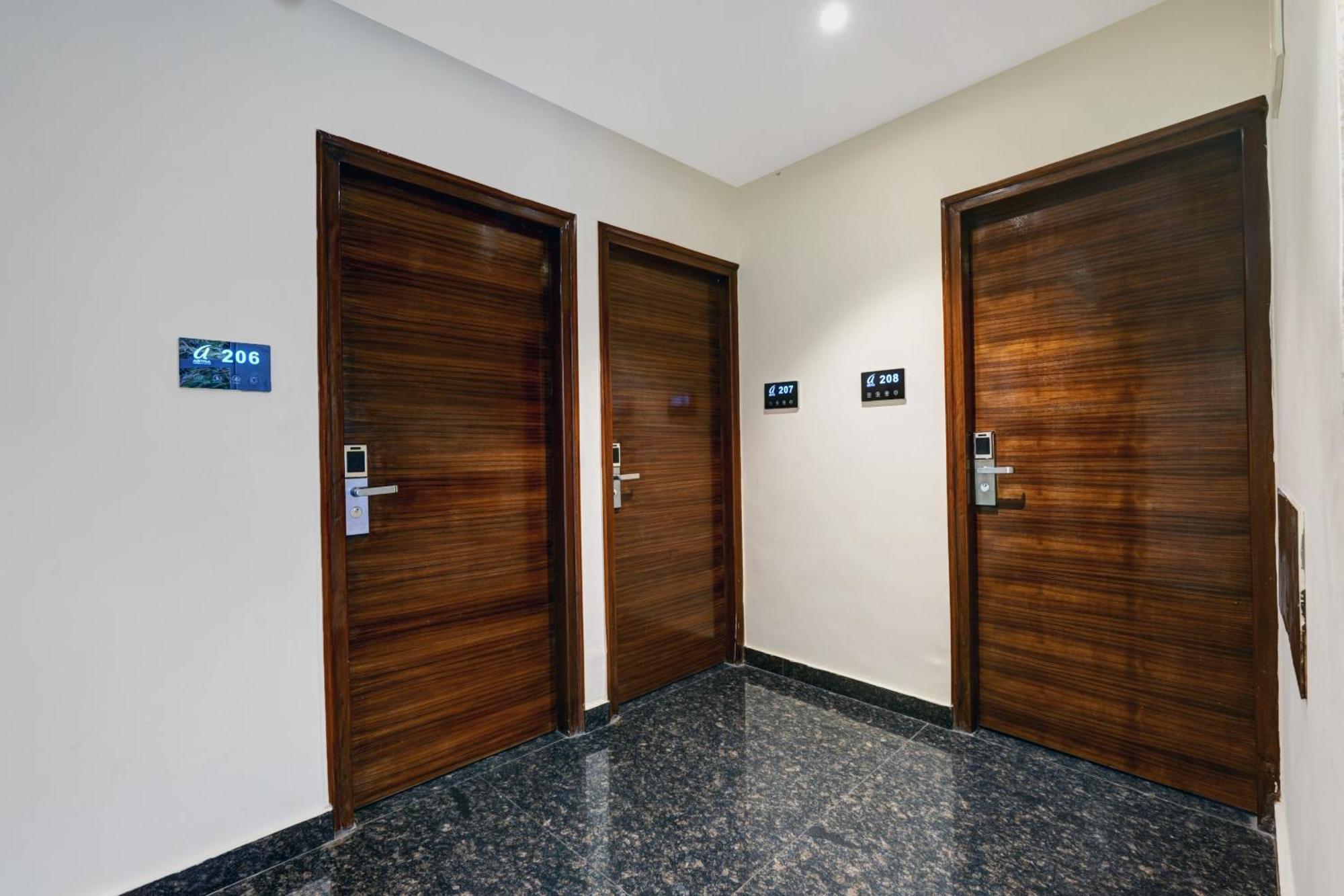 Astra Hotels & Suites - Koramangala Bangalore Exteriör bild